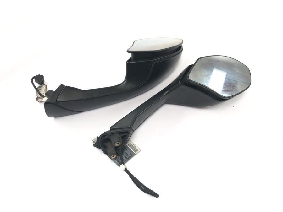 BMW K 1200 S K12S [2005] - paar peegleid, tahavaatepeegleid, välispeegleid koos näidikutega