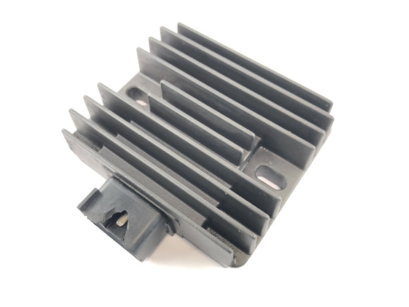 Yamaha MT 03 RM02 [2007] - Spannungsregler Regler Gleichrichter Ladegerät