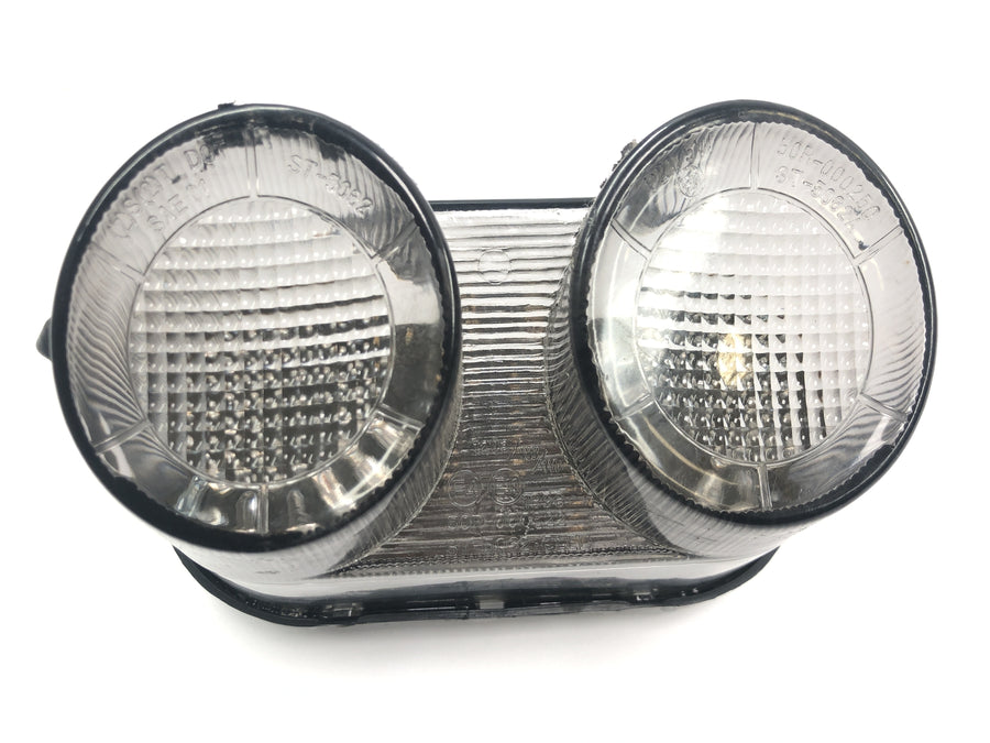 Yamaha YZF R1 RN04 [2001] - Światło tylne, światło stopu LED, oświetlenie tylne