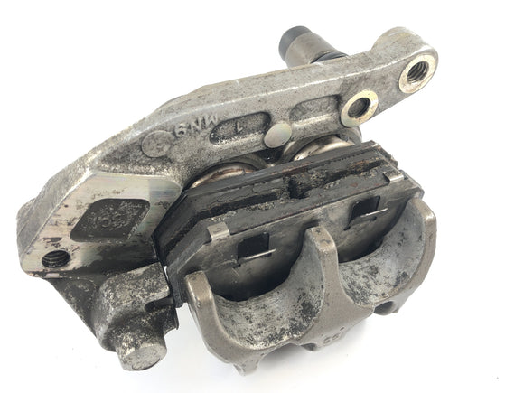 Honda NX 650 RD02 [1989] - тормозный суппорт спереди