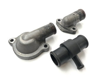 Triumph Daytona 955i T595N [2003] - Фланец охлаждения корпуса термостата