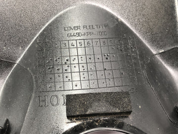 Honda CBR 125 R JC50 [2012] - Tartályfedél fedelének fedele üzemanyagtartály műanyag - 0