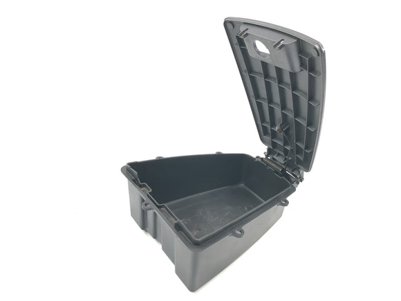 Yamaha GTS 1000 4FV [1997] - Handskerum til opbevaringsrum med låg og fjeder