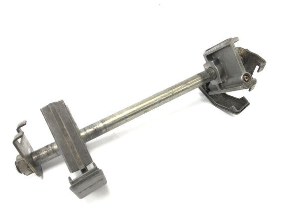 Ducati Monster M600 [1995] - Задняя ось с осью осью цепного натяжения