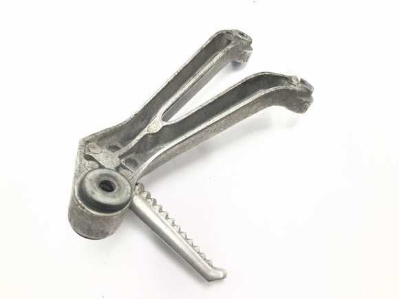 Honda CBR 900 RR Fireblade SC33 [2000] - Jalkatukitanko pidikkeellä takana oikealla