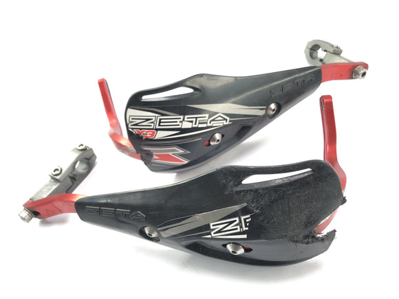 SWM SM 125 R [2018]  - 手动保护器残障工程师保护器Zeta带有磨损迹象