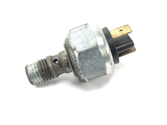 Triumph Daytona 900 T300 [1996] - Öldruckschalter Sensor Schalter Sensorventil