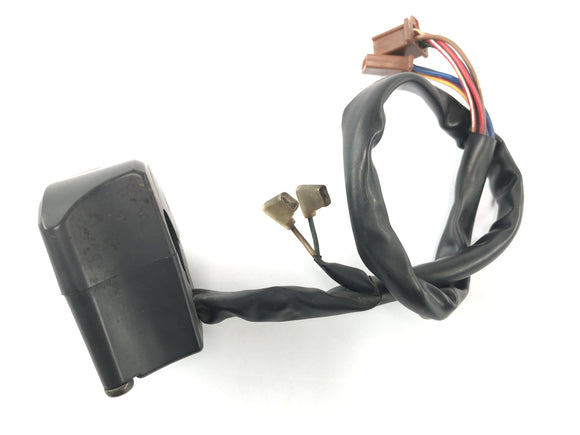 Yamaha XJR 1300 RP06 [2002] - Крепление на руле, переключатель на руле правый