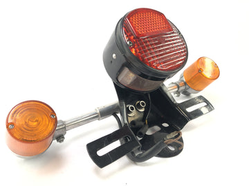 Moto Guzzi V7 Special [1971] - Achterlicht met indicatoren en kentekenopname