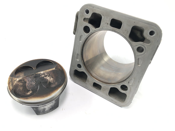 Ducati Monster S4R M4 [2004] - Zylinder mit Kolben hinten stehender Zylinder