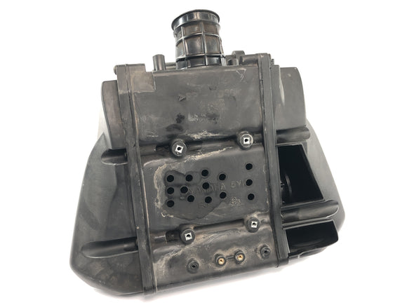Yamaha MT 03 RM02 [2007] - skříň vzduchového filtru skříň vzduchového filtru airbox