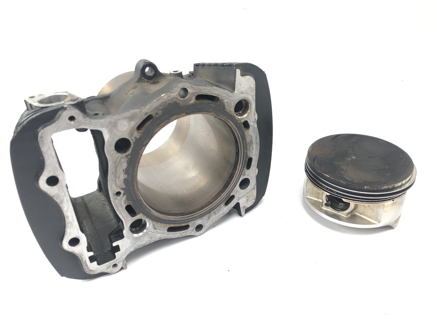 Kawasaki VN 1500 Classic VNT50D [2001] - Cylindre de cylindre avec des pistons à l'avant