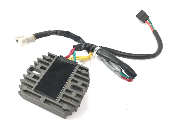 Triumph Speed Triple 1050 515NJ [2007] - Regler Gleichrichter