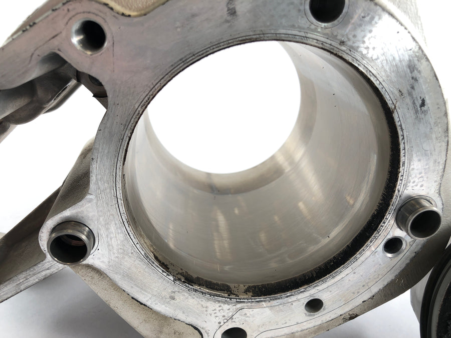 BMW R 1100 GS [1990]  - 右边有活塞的气缸