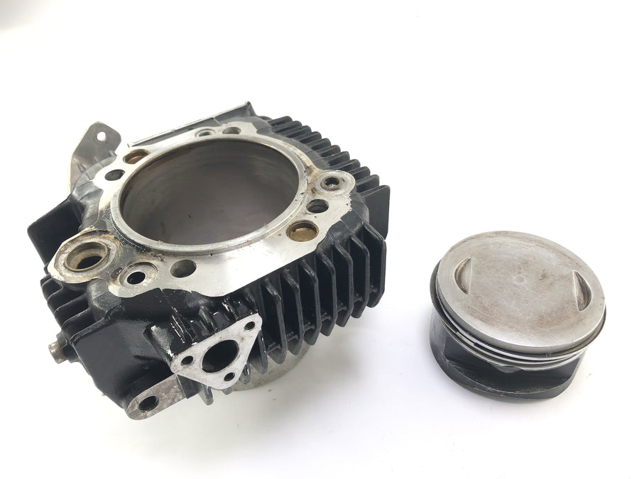 Ducati 900 SS [1991] - Cylinder with piston horizontal