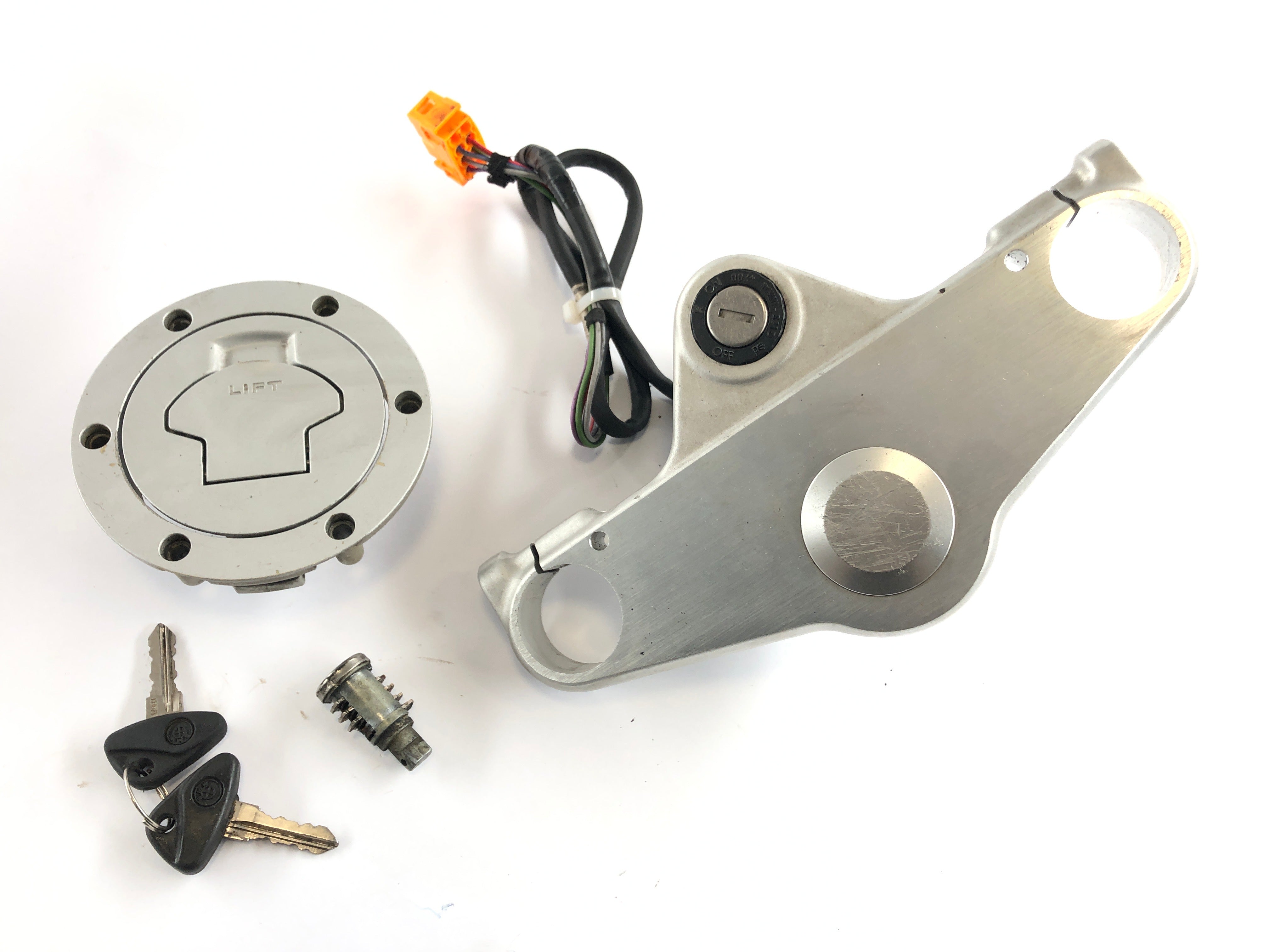 BMW K 1200 RS [2002] - Ignition lock tank lock with fork bridge above