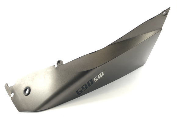 KTM 690 SM Prestige [2007] - Oczyszczanie okładki okładziny po prawej stronie