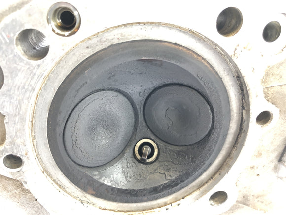 Ducati SL 600 Pantah [1982] - Sylinterin pään sylinteri takana ilman nokka -akselia