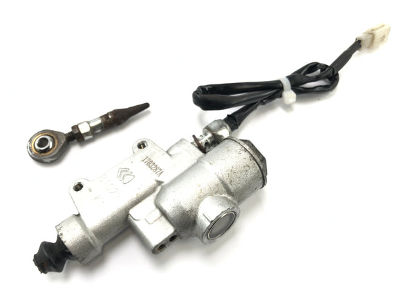 SWM SM 125 R [2018] - Pompa hamulca przy hamulcu tylnej stopy