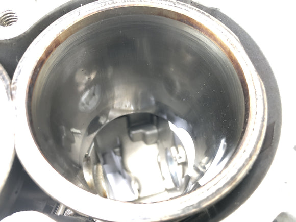 Triumph Sprint St 1050 [2005] - Blok krytu motoru prázdného krytu s pístem