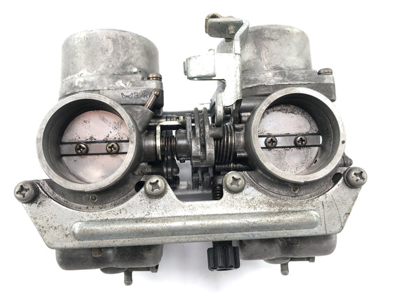 Honda GL 500 Silversching PC02 [1982] - Karburátor škrticí klapka Keihin dvojitý karburátor vlevo