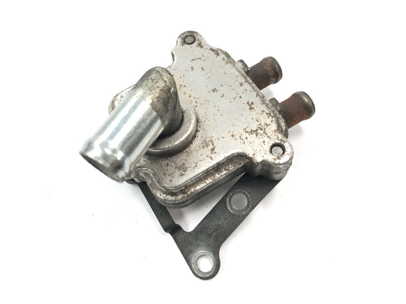Yamaha XVS 650 Drag Star VM03 [2001] - Kølevæskedistributør Thermostat Housing
