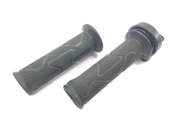 Aprilia RSV 1000 R [2004] - Lenkergriff Gasgriff Griffgummi Handgriff rechts und links