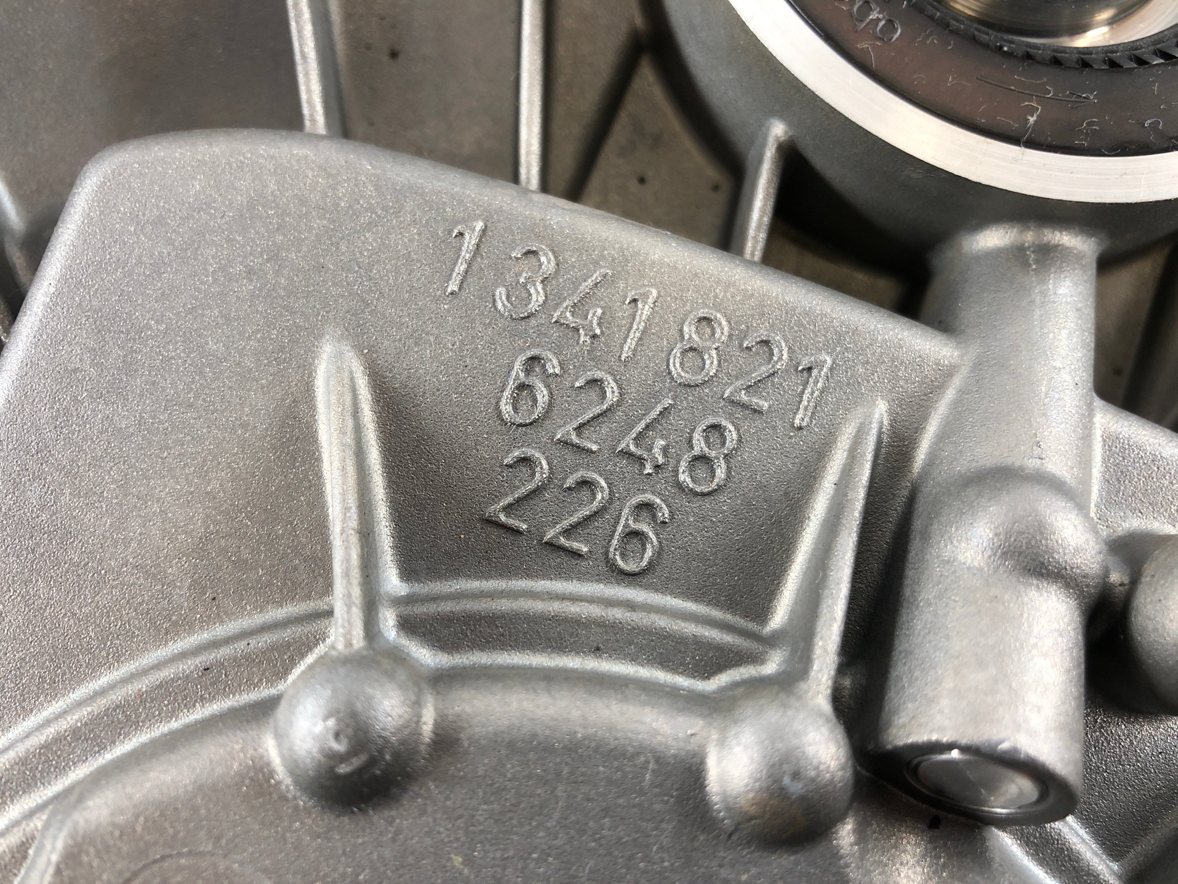 BMW R 1100 GS [1990] - Front cover engine cover