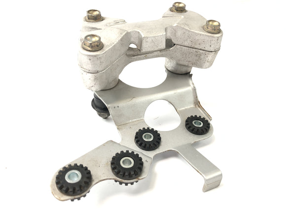 Husqvarna TE 610 E Dual H7 [1999] - Styrhållare stigare styrfäste med hastighetsmätarehållare