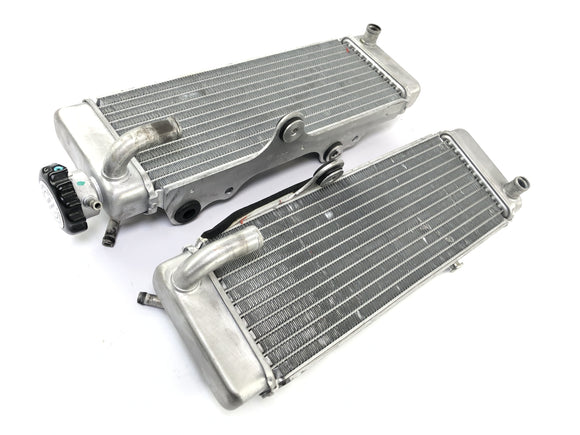 Husqvarna SM 630 A4 [2010] - Kühler Wasserkühler rechts und links Paar