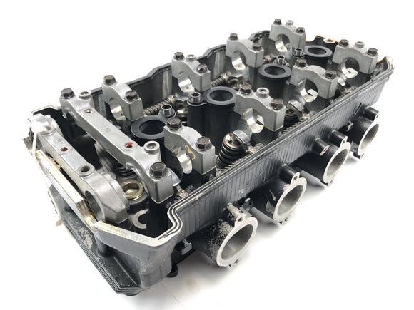 Kawasaki GPZ 1100 ZXT10E [1997] - Sylinterin pään moottorin lohkoventtiilin peittoalue