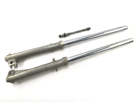 Yamaha XT 500 1U6 [1981] - vidlička vidlice Telegabel s osou