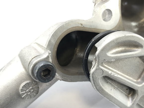 Apryia RSV4 1000 [2010]  - ウォーターポンプの住宅の欠陥