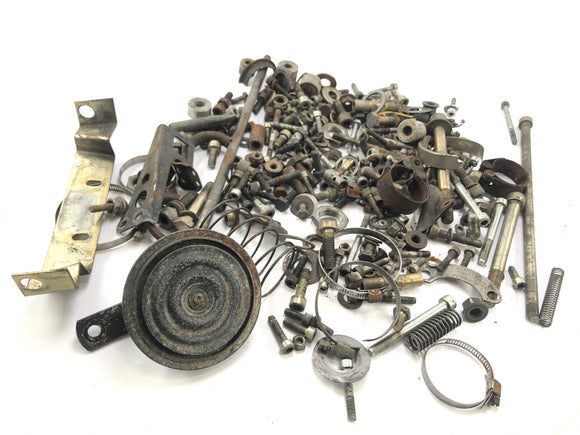 Cagiva Elefant 650 [1984] - Parafusos e peças residuais são complicadas