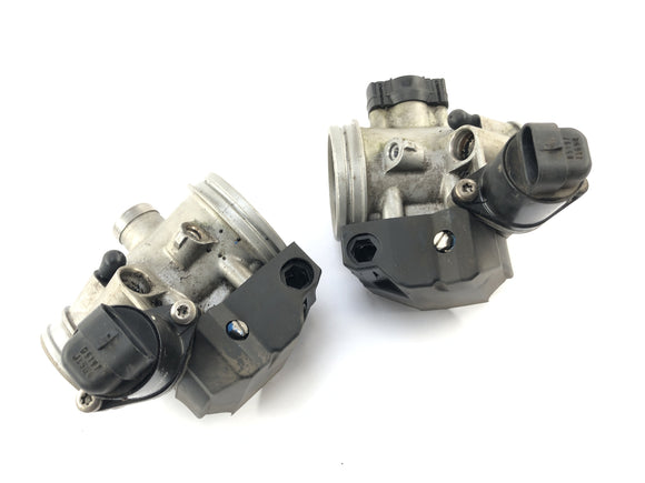 BMW R 1200 GS R12 K25 [2003] - Kaasuläpät vasemmalle ja oikealle sarjalle