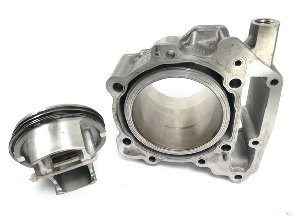 Aprilia SL 1000 Falco PA [2000] - Cilindro con pistones en la parte posterior