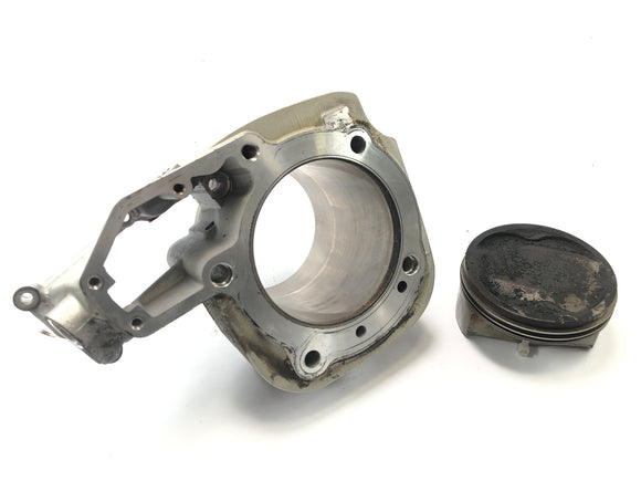 BMW R 1150 GS R21 [2002] - válec s pístem vpravo