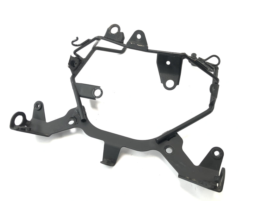 Suzuki VZ 1500 WVCU [2011] - Suporte porta farol dianteiro