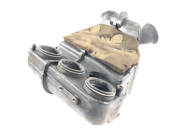 Triumph Speed ​​Triple 955i [1999] - Caja de filtro de aire Airbox