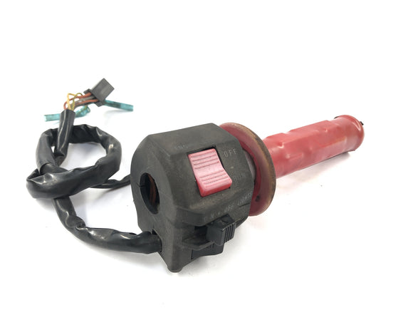 Suzuki GSX R 1100 GV73B [1990] - Stuurfittingsstuurschakelaar op de rechter gashandgreep