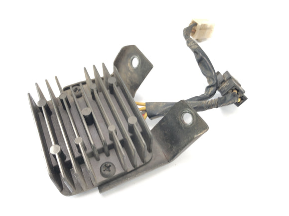 Suzuki Dr 350 SK42B [1991] - Regulátor regulátoru napětí