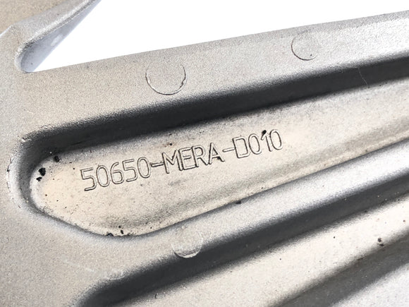 Honda CBF 1000 A SC58 [2006] - Assiette de repose-pied à droite