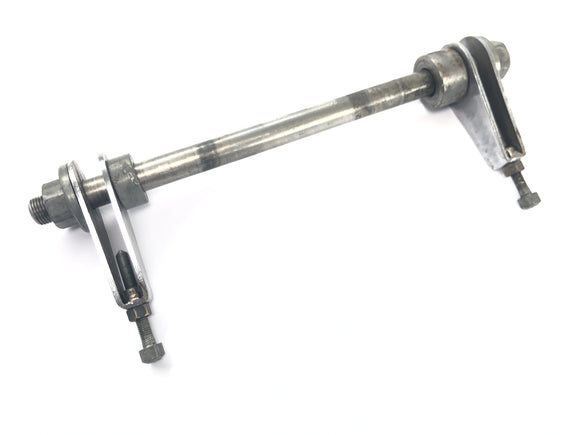 Laverda 1000 [1978] - Taka-akseli ketjunkiristimellä