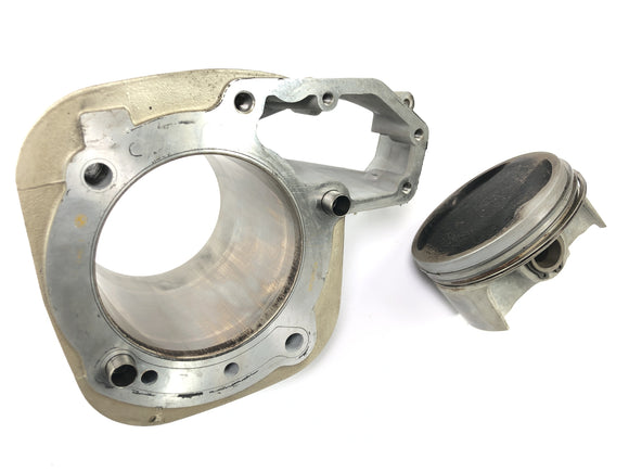 BMW R 1100 RT 259 [1999] - cilindro con pistón a la izquierda