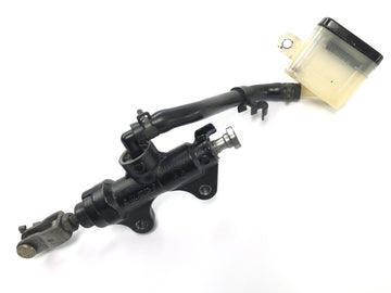 Triumph Speed Triple 1050 515NJ [2007] - Bremspumpe hinten Bremszylinder