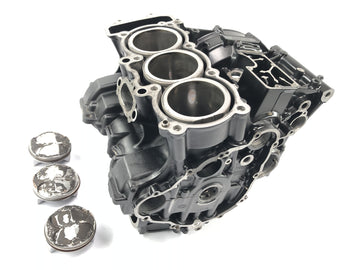 Triumph Street Triple R 675 D67ld [2010]  - ランニングソケットとピストンを備えたモーターハウジング