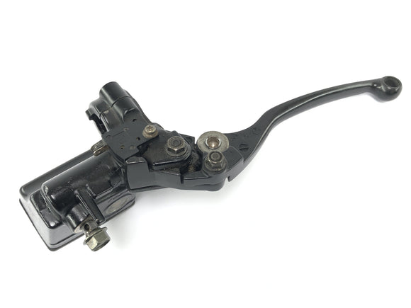 Triumph Daytona 900 T300 [1993] - Bomba de freio da bomba de freio de mão na frente com alça de freio