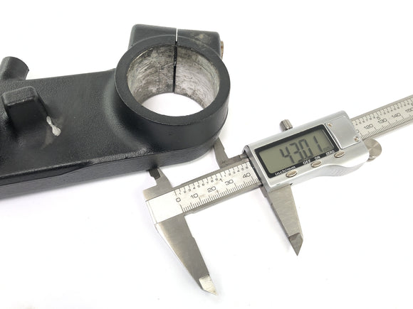 Triumph Daytona 900 T300 [1993] - Ponte do garfo abaixo