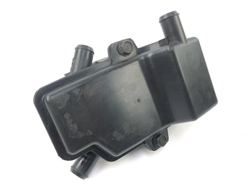 Honda CB 750 RC42 [1996] - Secondary air housing engine ventilation - 0