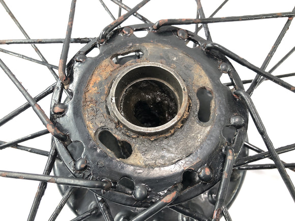 DKW NZ 250 [1938] - Roue avant avec rayons et moyeu.